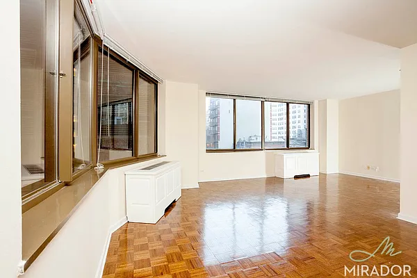 Rented by Mirador Real Estate | media 32