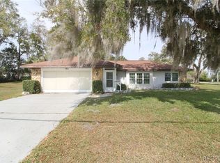 106 E Hill St, Inverness, FL 34452