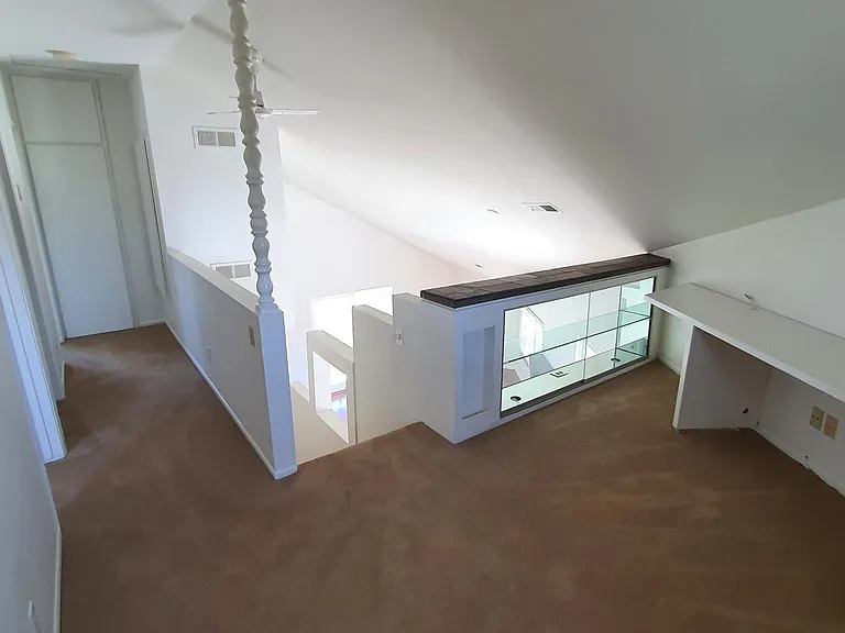 637 Rockledge St — Photo 10