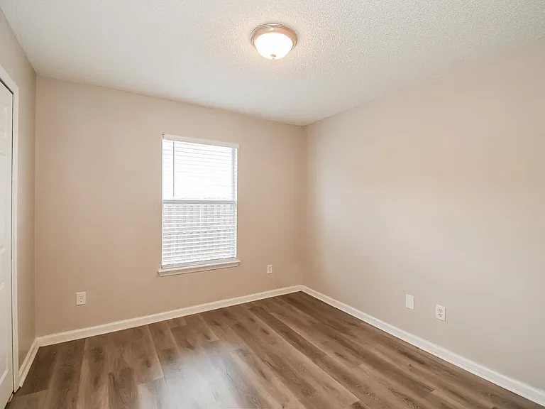 1111 Calla Glen Ln — Photo 12