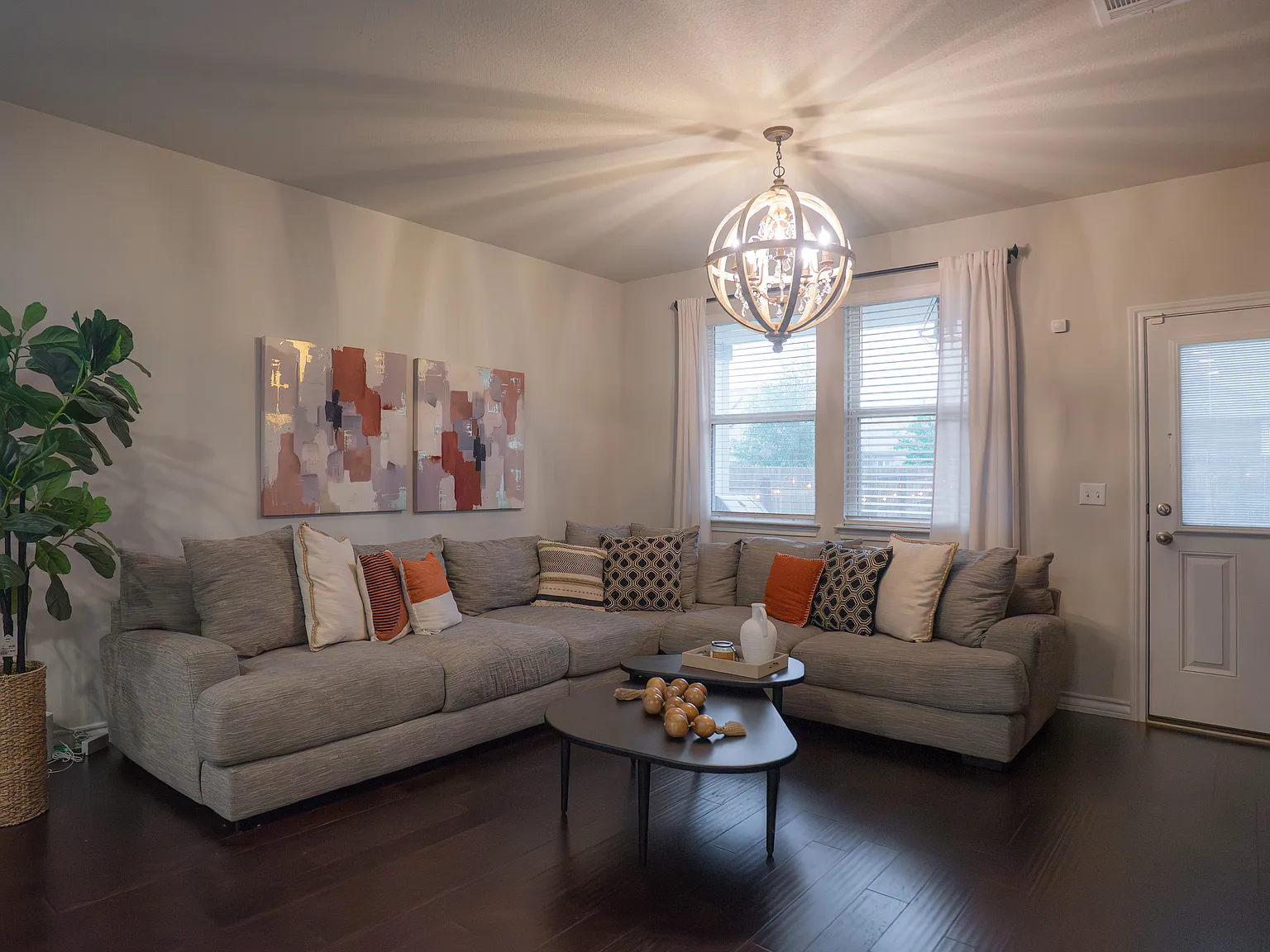 3 bed, 1495 sqft, $3,000 — Photo 4