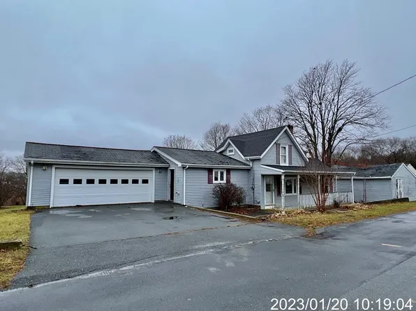 117 Slade St, Somerset, MA 02725