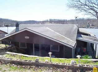 8 Bluffside Ln, Edwards, MO 65326