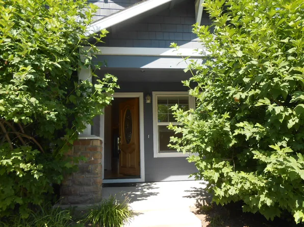 62677 Hawkview Rd, Bend, OR 97701