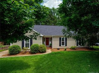 2022 Dembrigh Ln, Charlotte, NC 28262