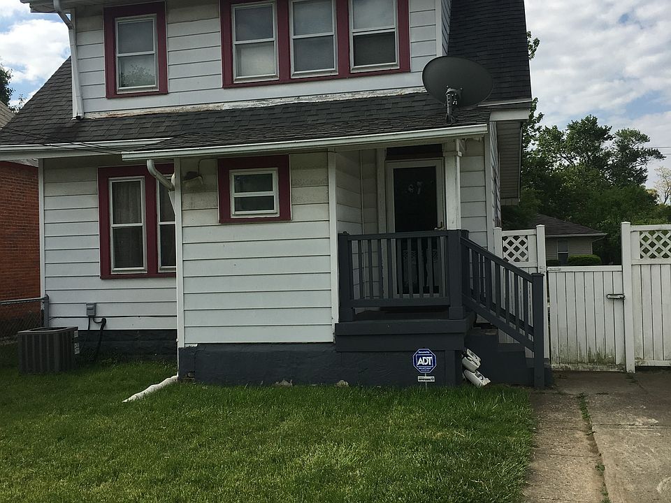 1st image of 920 Leona Ave