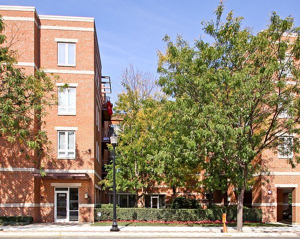 1st image of 5040 W Warren St #403
