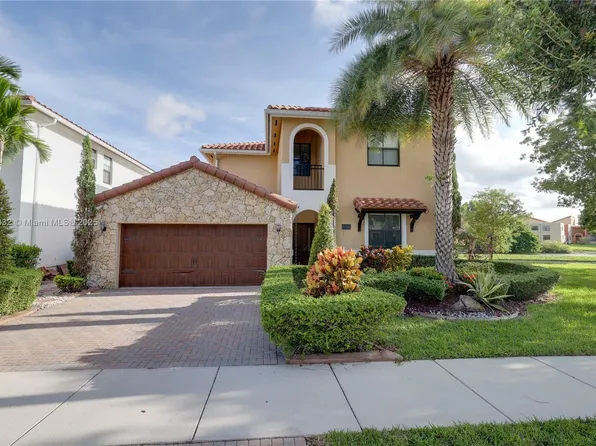 10040 NW 10th St, Miami, FL 33172