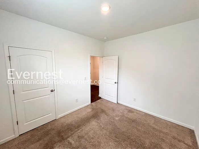 2124 Carefree Ln — Photo 16
