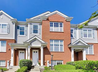 366 Country Club Dr, Prospect Heights, IL 60070