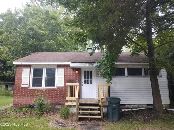 1201 Simmons Street, New Bern, NC 28560