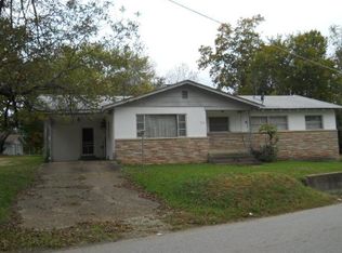 306 N Pine St, Mountain View, MO 65548