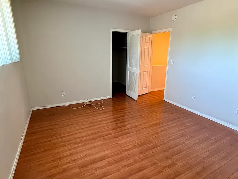 17041 Roscoe Blvd #3 — Photo 23