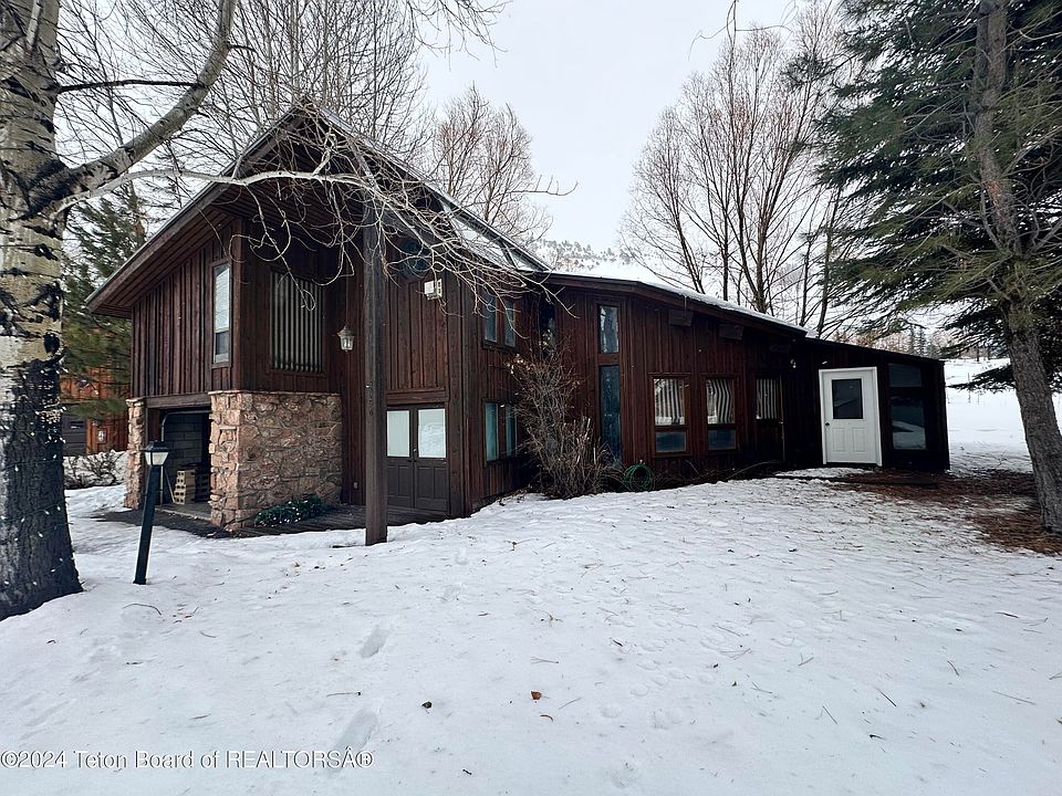 2nd image of 3450 S Shorthorn Dr