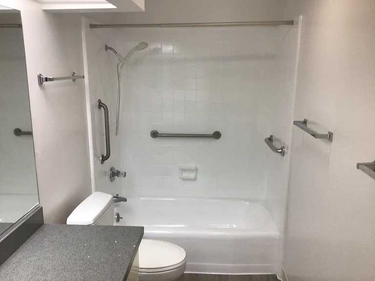 Los Robles Apartments - Senior 55+ — Photo 25