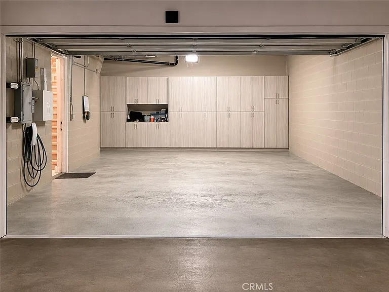 378 W Green St #131 — Photo 38