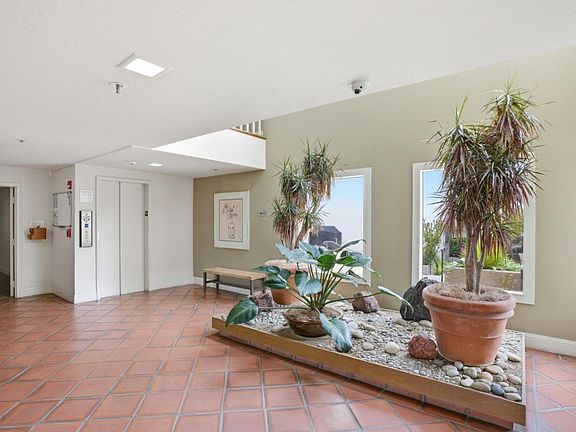 5th image of 793 Elm St APT 21