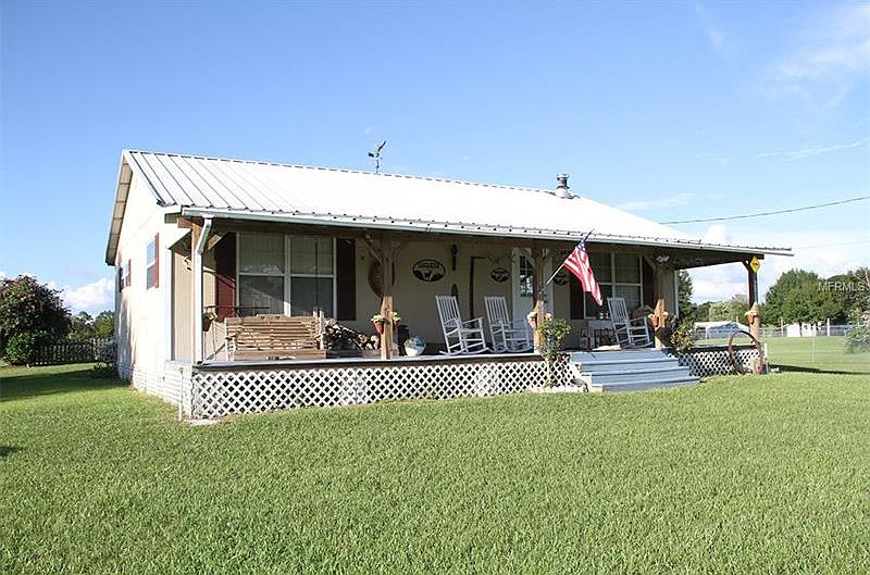 1st image of 2822 SE 18th Ave