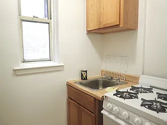 Rented by Brooklyn Heights Real Estate Inc