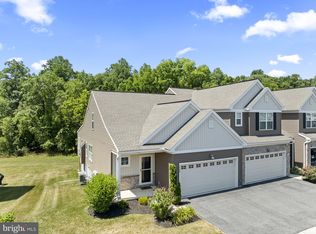 1757 Shady Ln, Mechanicsburg, PA 17055