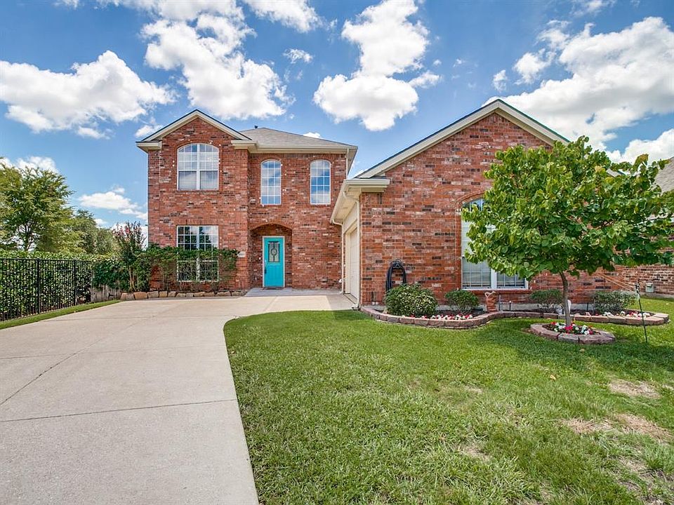 1st image of 5001 Daisy Ct