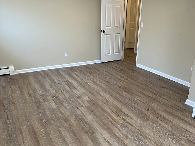 819 Case Ave — Photo 10