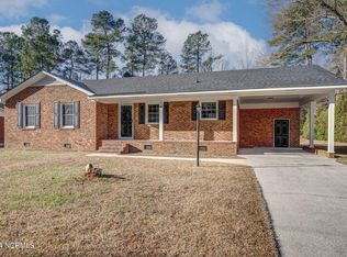 4717 Lakeview Rd, Elm City, NC 27822