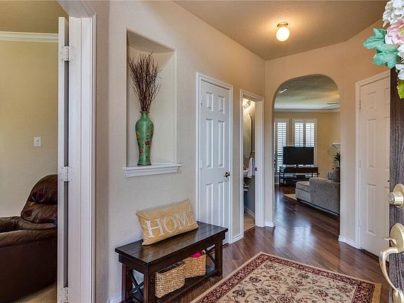3rd image of 10009 Butte Meadows Dr