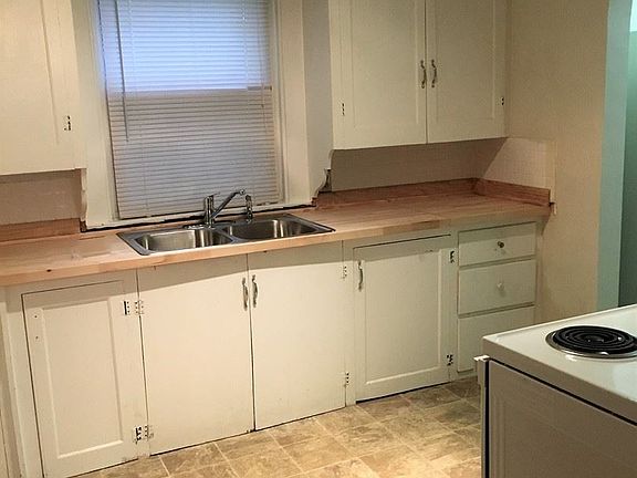 5th image of 1345 Pursell Ave