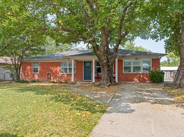 1009 Zelda Dr, Hurst, TX 76053