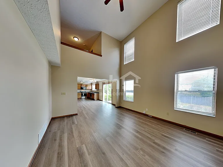 172 Steiger Ct — Photo 6