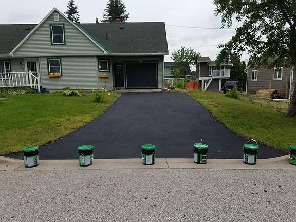 4th image of 613 Dillon St