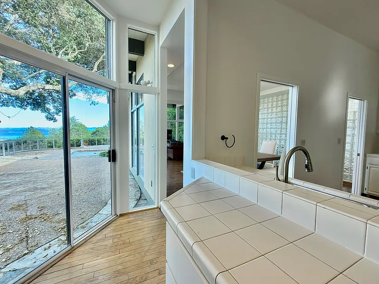 25 Oakhurst Rd — Photo 34