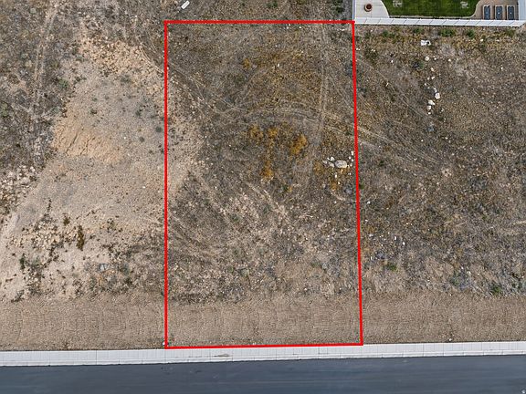 3rd image of 636 E 1100 N