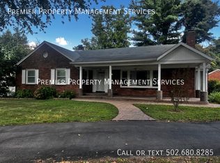 607 Southview Dr, Windy Hills, KY 40207
