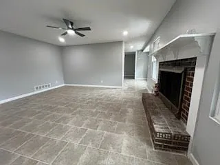 4 bed, 3780 sqft, $3,500 — Photo 3