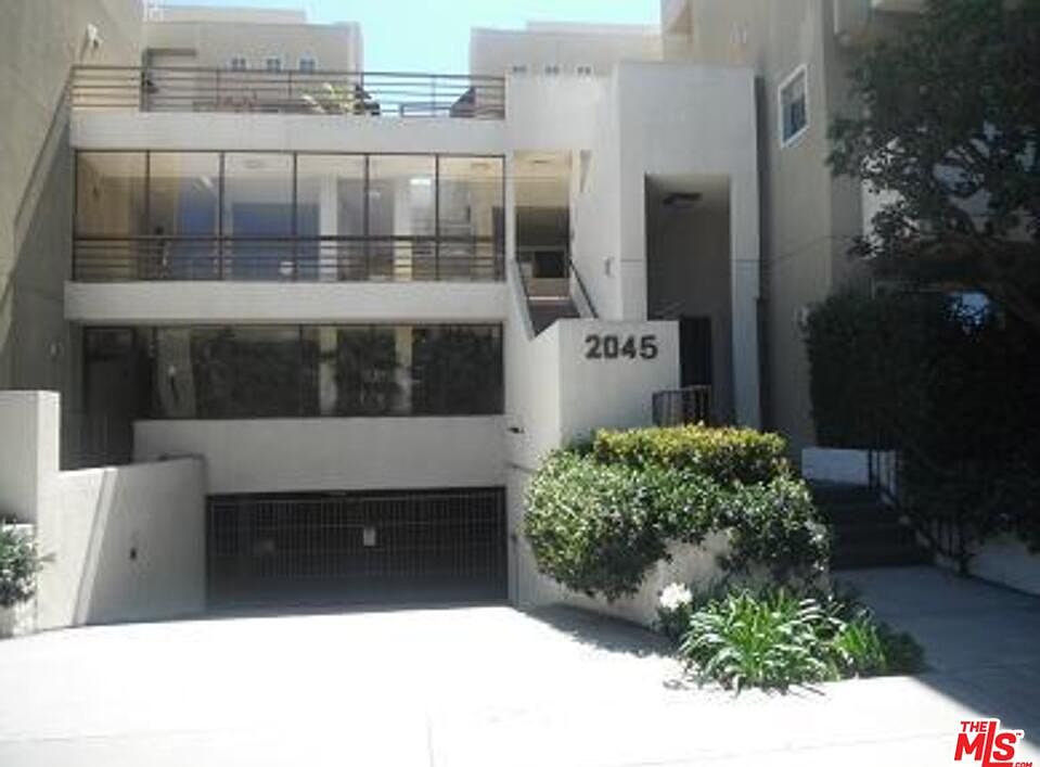 1st image of 2045 Beloit Ave APT 205