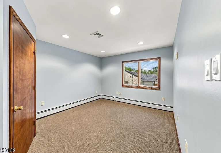 32 Commerce Dr #2 — Photo 5