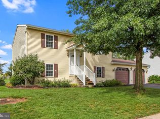 2413 Heather Rd, York, PA 17408