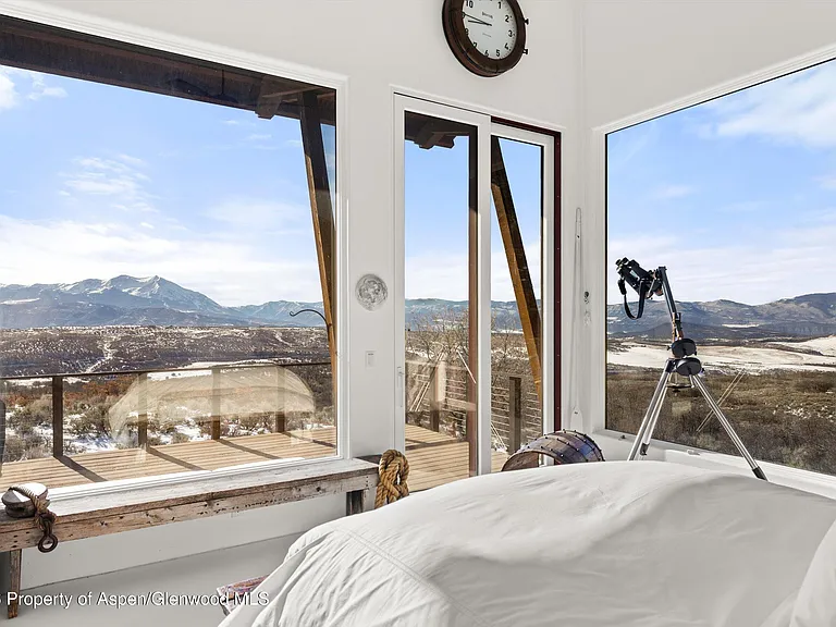 2103 Ten Peaks Mesa Rd — Photo 27
