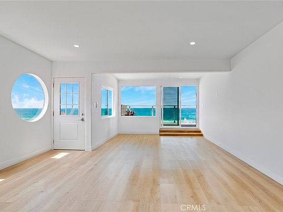 3rd image of 3600 The Strand APT C