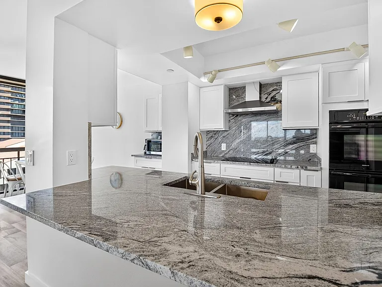 4000 N Ocean Dr #703 — Photo 7