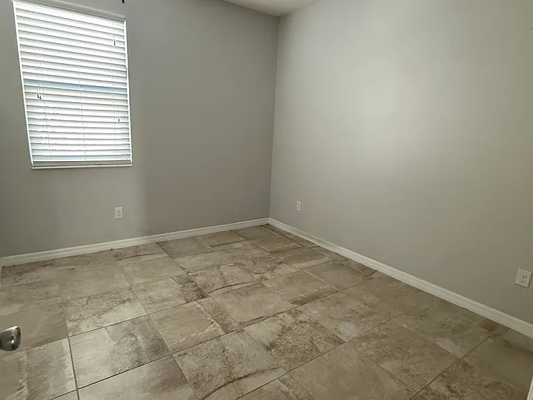 1507 Angler Ave — Photo 10