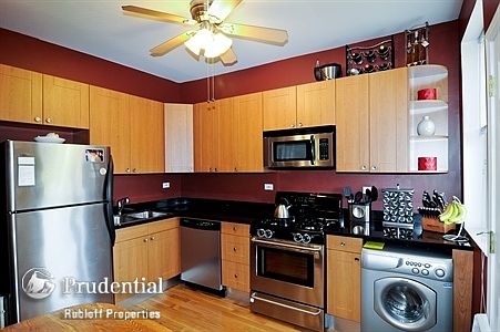 4th image of 4750 N Washtenaw Ave APT 3
