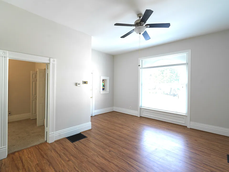 1200 E Broadway #2