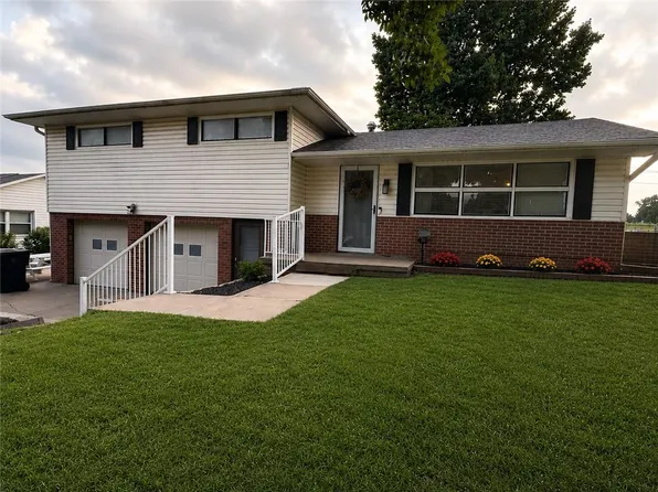 2212 N 33rd Ter, Saint Joseph, MO 64506