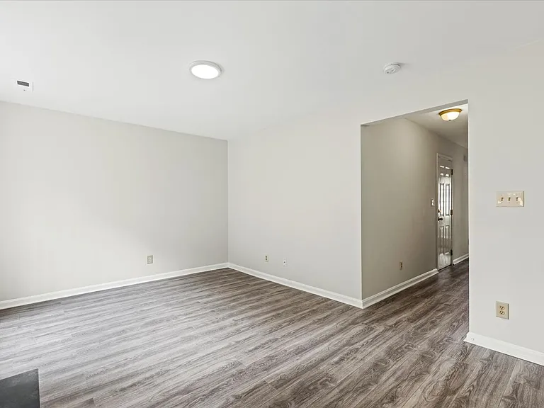 10043 Gander Ct — Photo 6