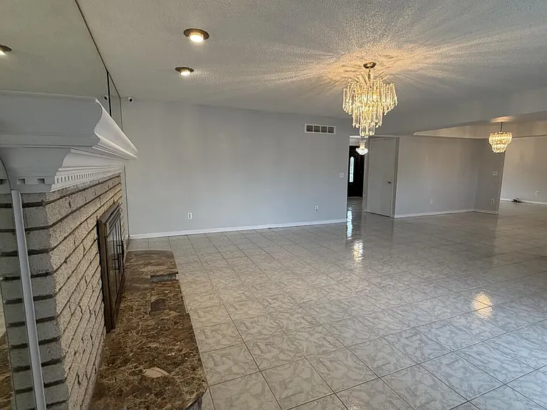 36868 Melbourne Dr — Photo 14