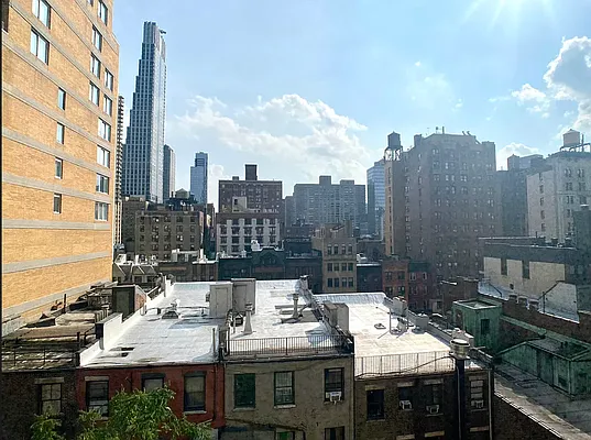 Rented by Tourma Realty LLC | media 10