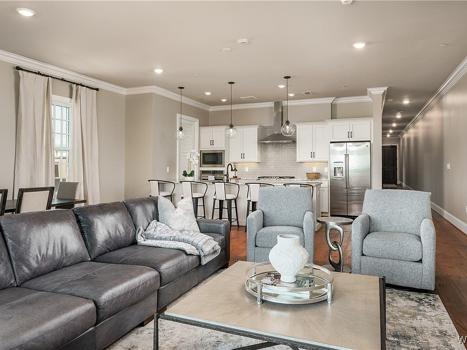 1st image of 510 13th St #301
